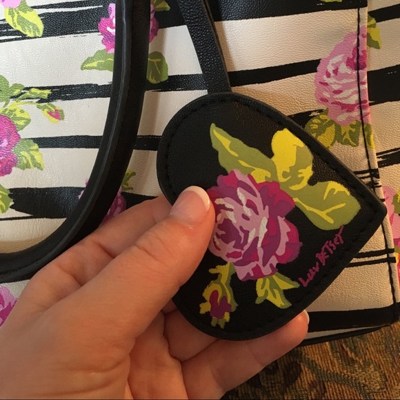 Betsey Johnson purse/crossbody bag - Picture 4 of 8